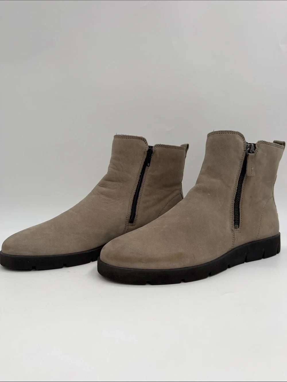 Ecco bella women